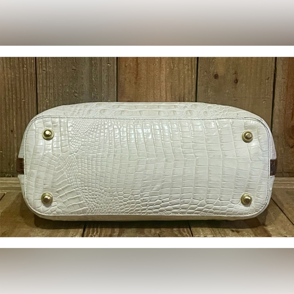 Brahmin. 4 Piece: Asher Croc Embossed Tote & Free Wallet, Dust Bag and Scarf. - Picture 14 of 16